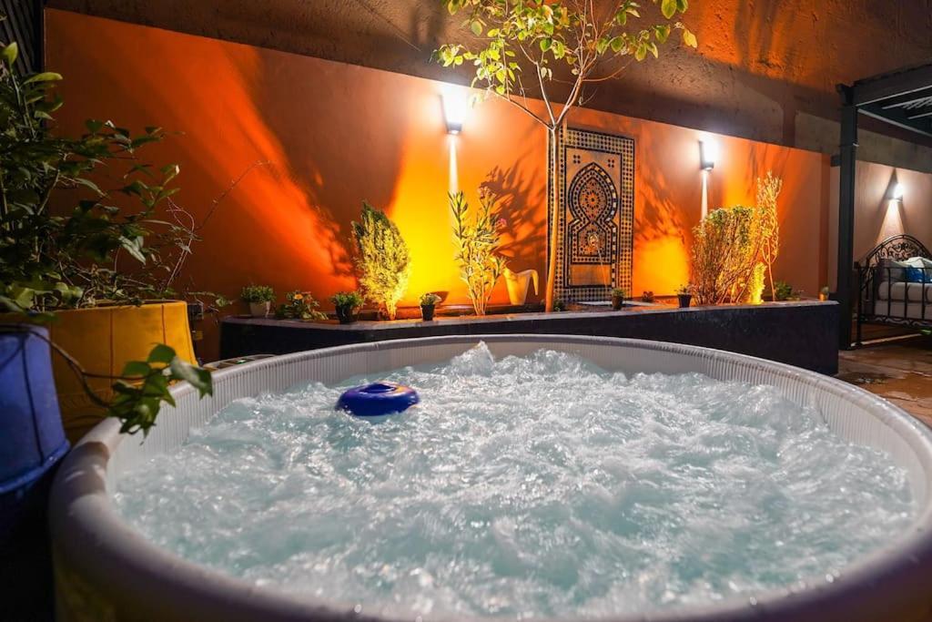 Darsublime Au Coeur De Marrakech Jacuzzi Prive Appartement Marrakesh Buitenkant foto