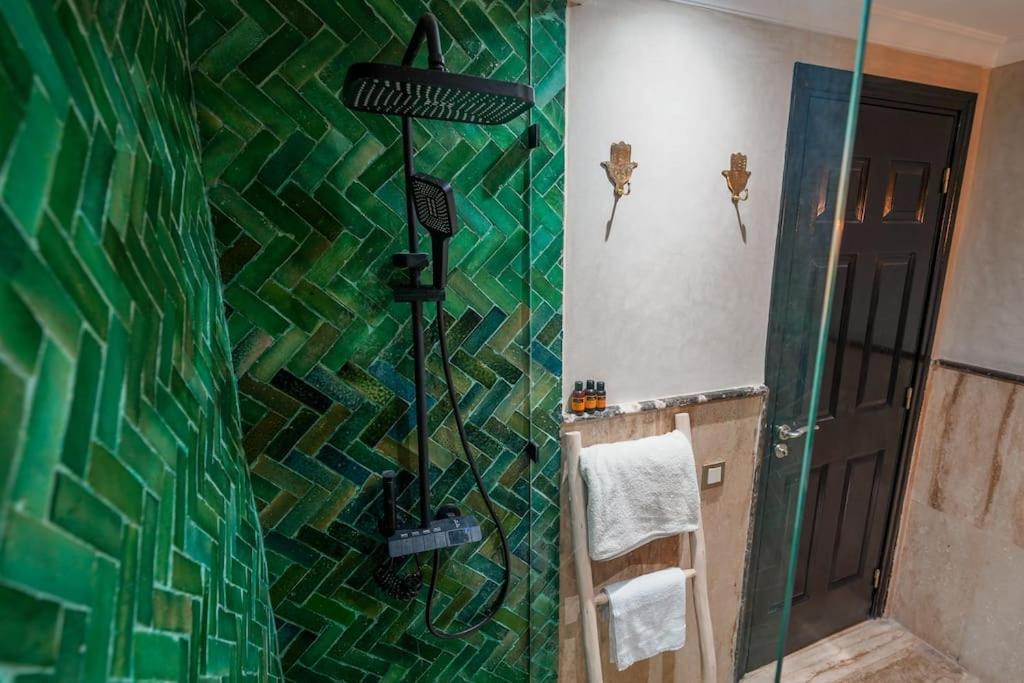 Darsublime Au Coeur De Marrakech Jacuzzi Prive Appartement Marrakesh Buitenkant foto